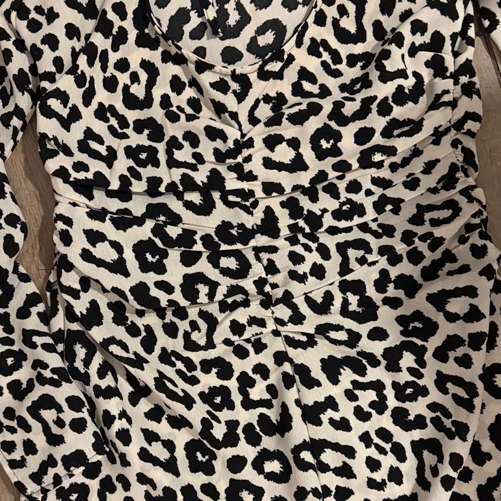H&M Black & White Long Sleeve Leopard Print Midi Dress - Picture 4 of 4